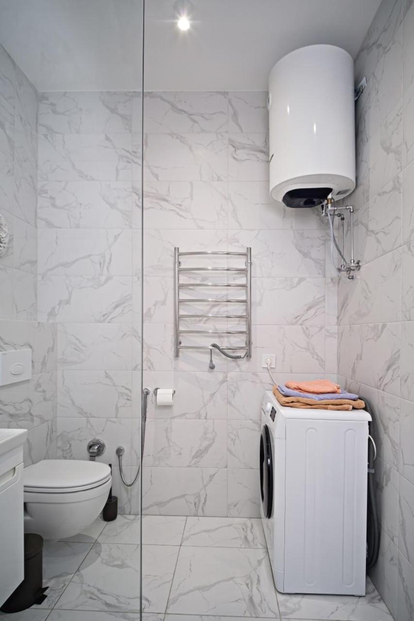 Apartments On Marshala Govorova Одеса Екстериор снимка
