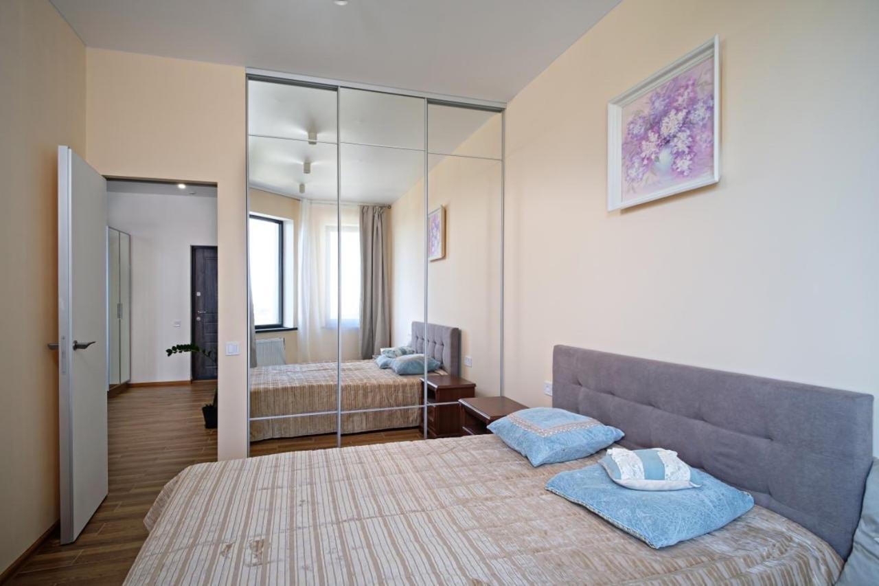 Apartments On Marshala Govorova Одеса Екстериор снимка