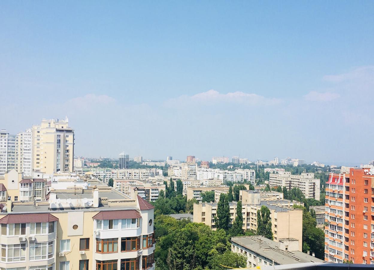 Apartments On Marshala Govorova Одеса Екстериор снимка
